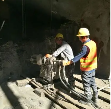 共和水下抗分散灌浆料特点 水下不分散注浆料介绍